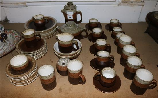 Rye pottery dinner & tea/coffee set(-)